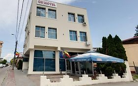 Hotel Duet
